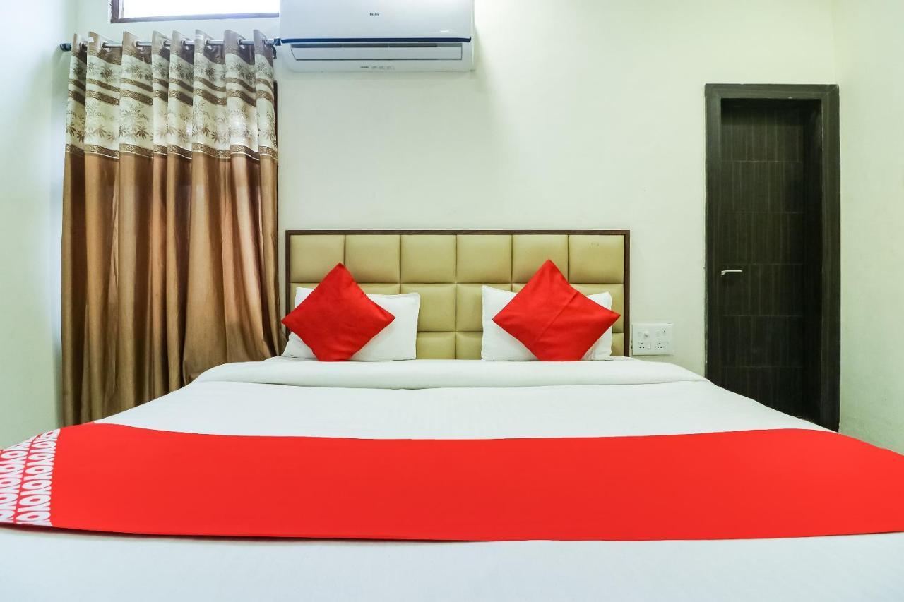 Oyo 28789 Hotel Adarsh Bilāspur Esterno foto